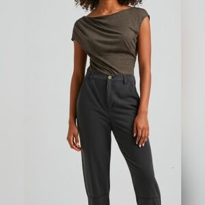 MM Lafleur NWOT Gray Mirren Short Sleeve Top  Sz S